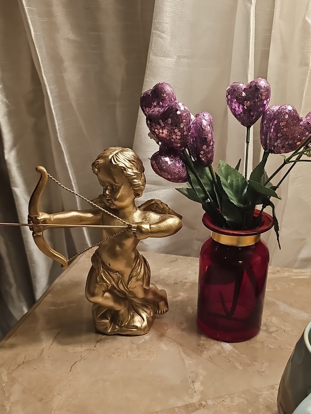 Gold Cherub Cupid Figurine Home Accent And Vase Sequin Flowers- Gold Finish New